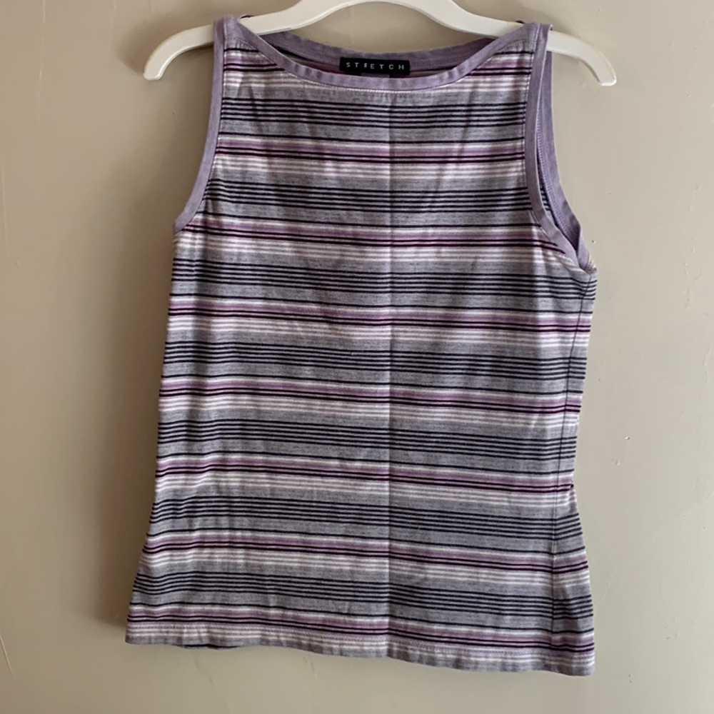 Gap Outlet sleeveless top. Size small.